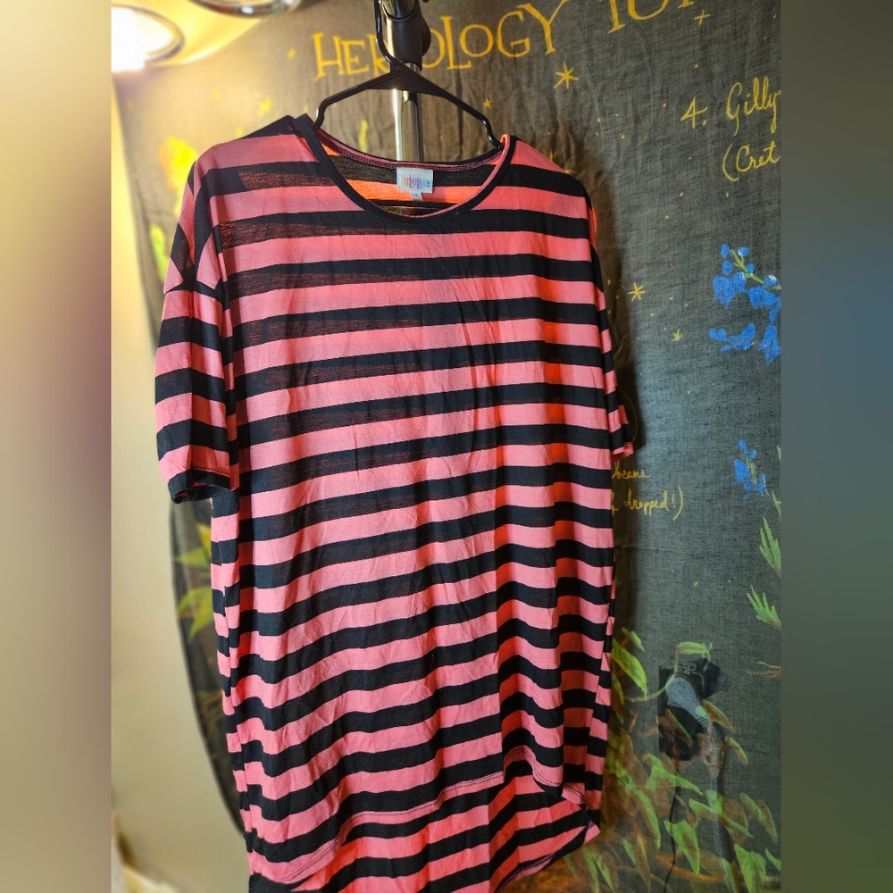 Lularoe striped Irma tunic - Small